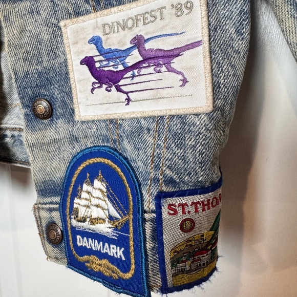 Boys Vintage Levi Jean Jacket Size 7 with Patches, GUC - Picture 10 of 12